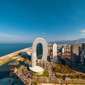 Luxury & Sea View باتومي