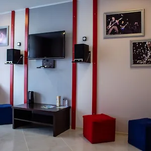 روك فيرست لاين باتومي